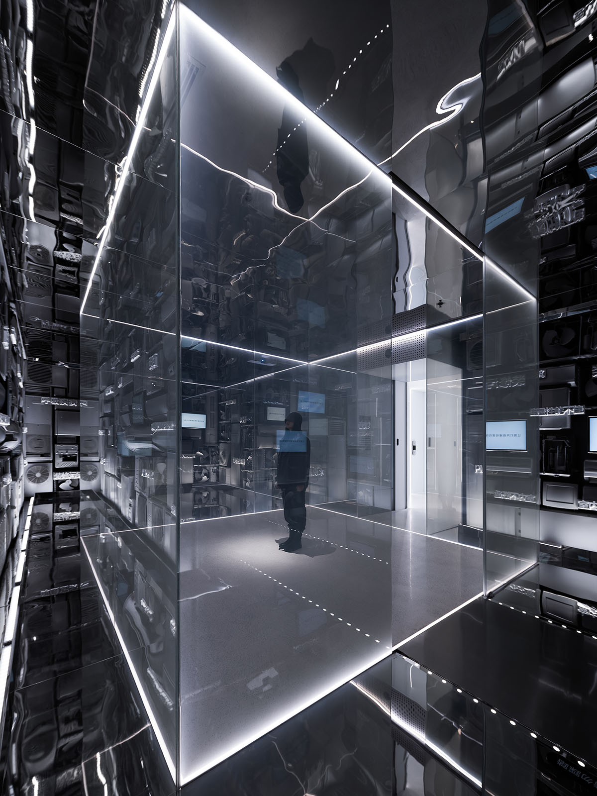 Giant free-form structure gives the feeling of 