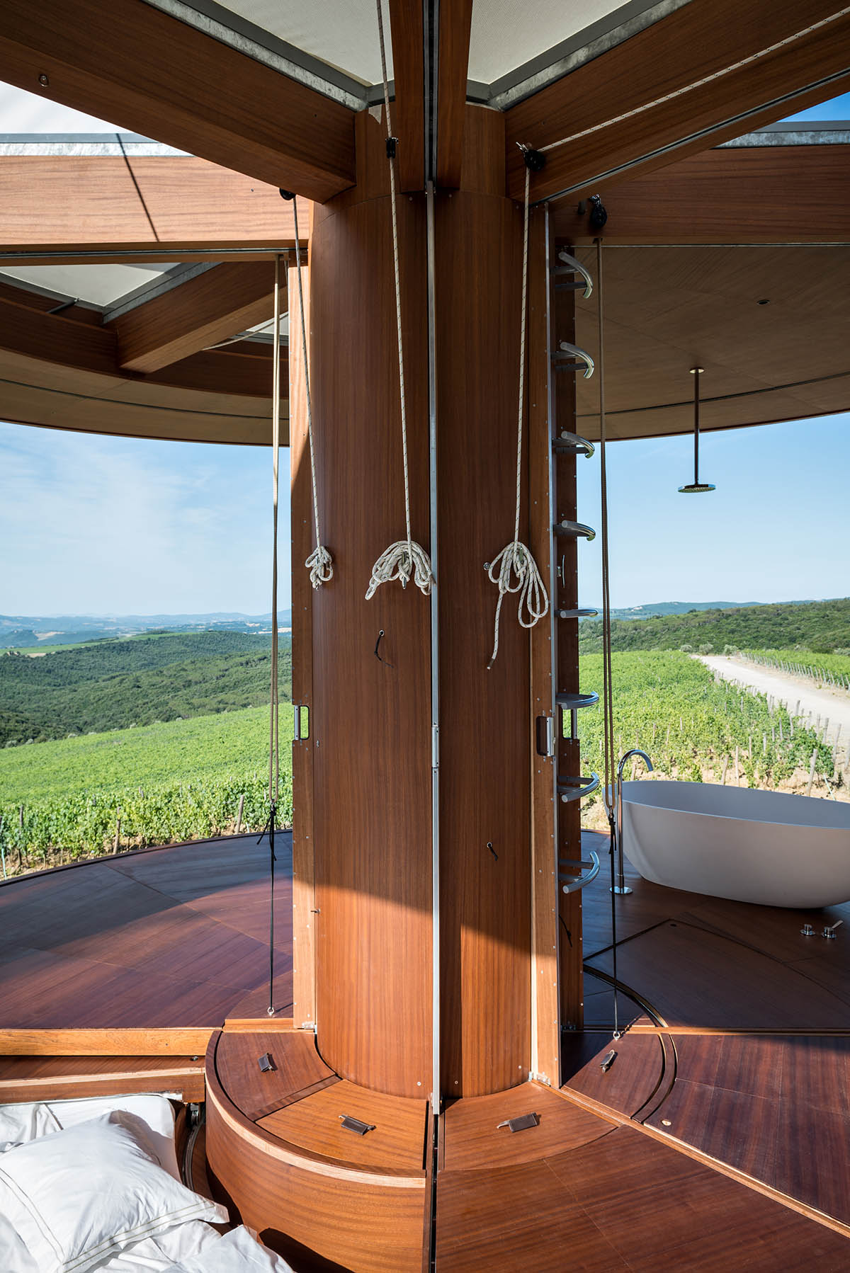 Beatrice Bonzanigo reveals Casa Ojalá luxury cabin with flexible cylindrical walls in Tuscany, Italy