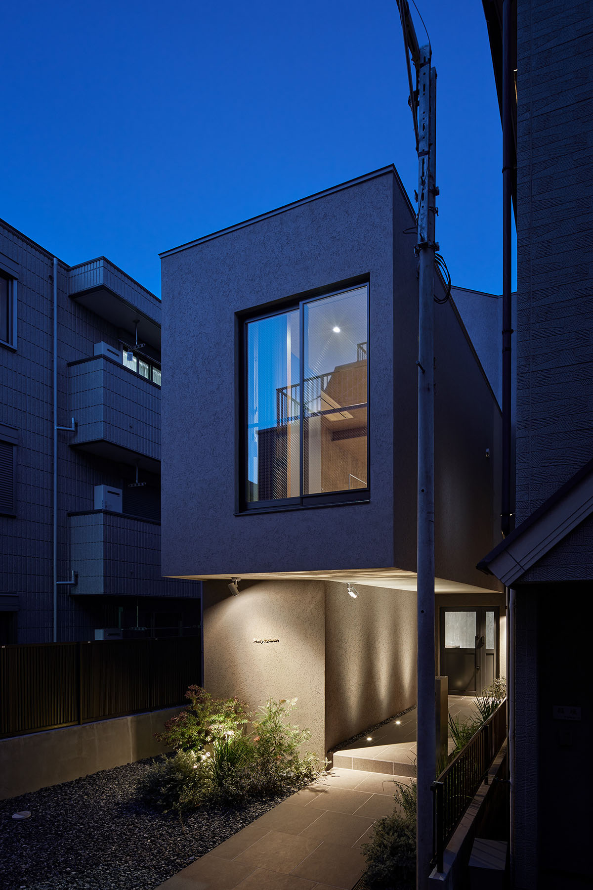 Ryo Otsuka Architects designs music salon within a small building in a ...