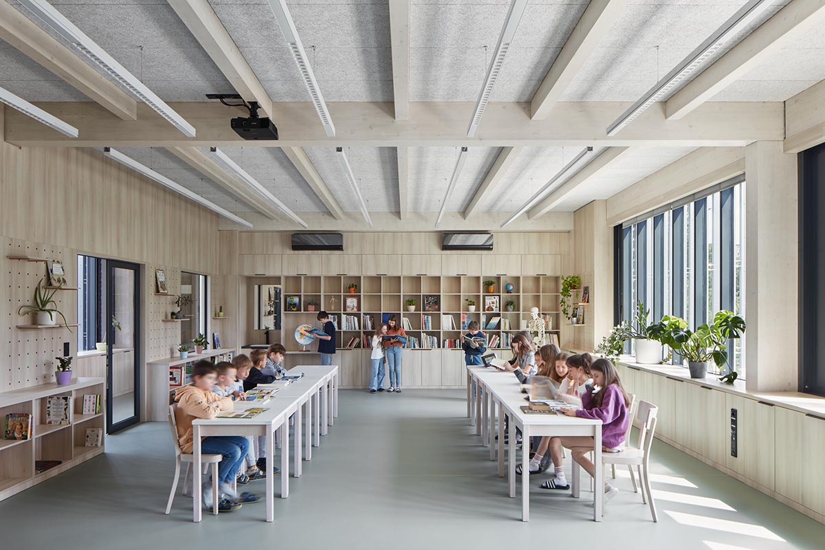 ra15 completes Duhovka Elementary School in Prague