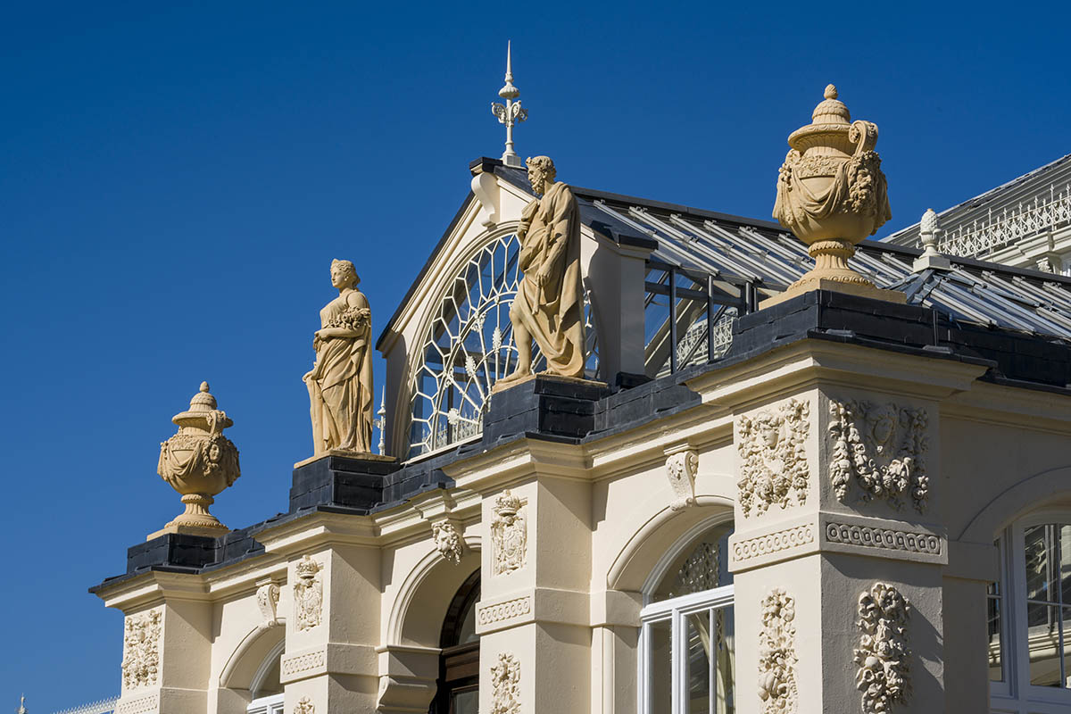 Donald Insall Associates converts 19th-century Temperate House into a giant botanical garden