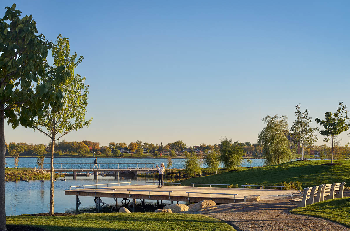Adjaye Associates creates a pavilion-like basketball court for Detroit