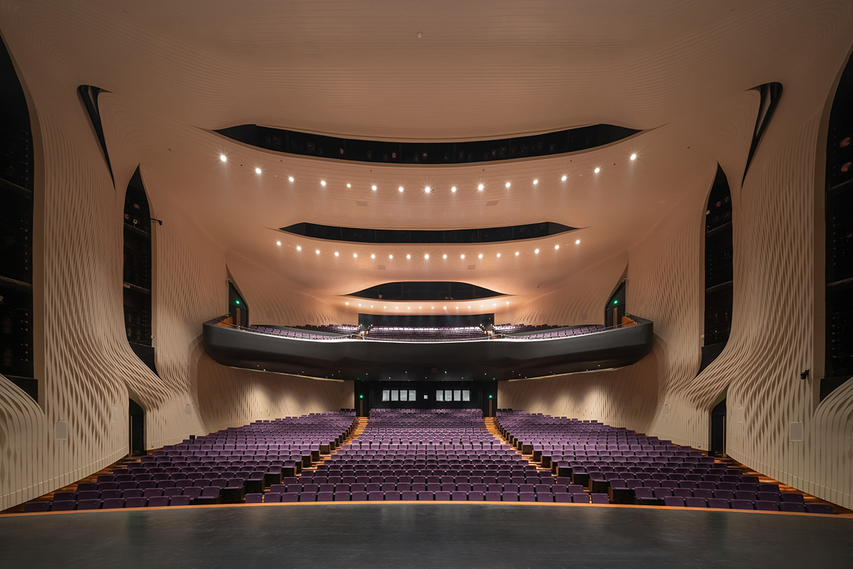 Rocco Design Architects Associates completes Bao'An Performing Arts Center in Shenzhen