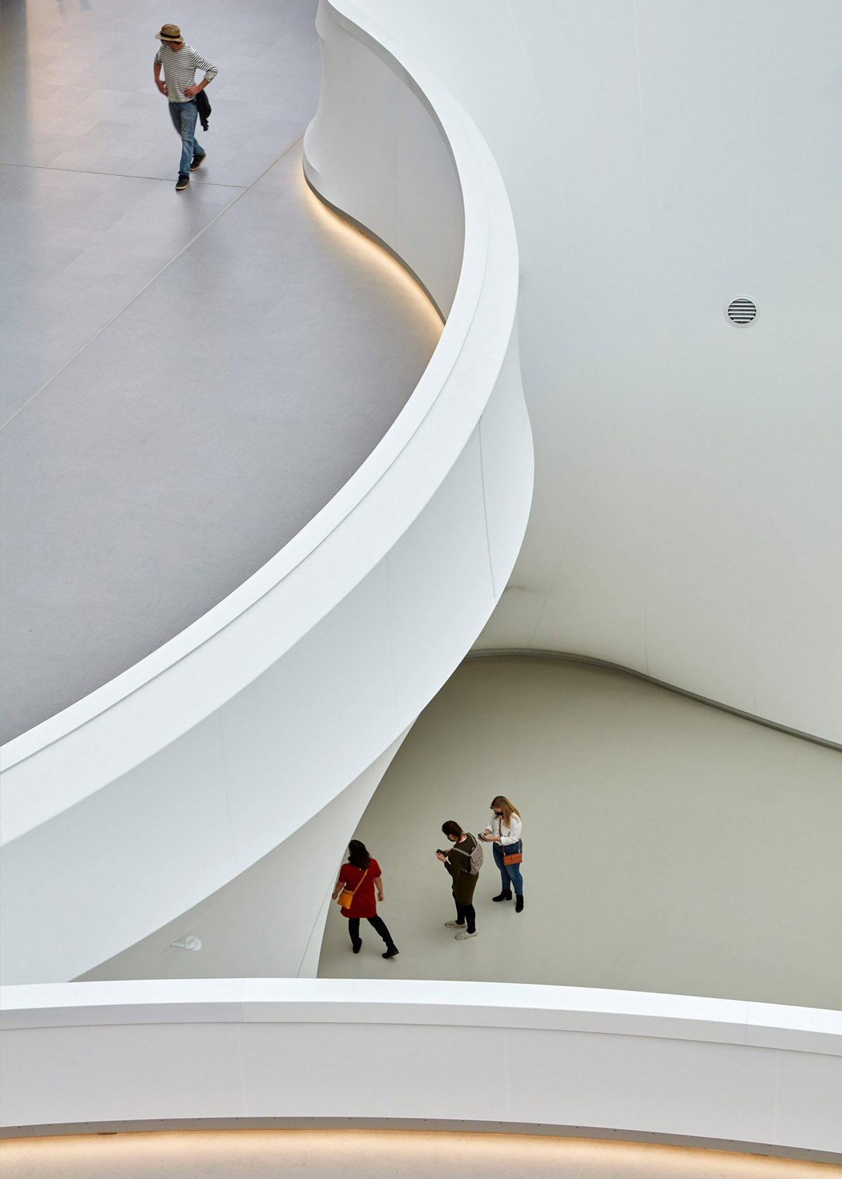 Kanva revitalizes Montréal Biodome with triangular beams and multiple pathways in Canada