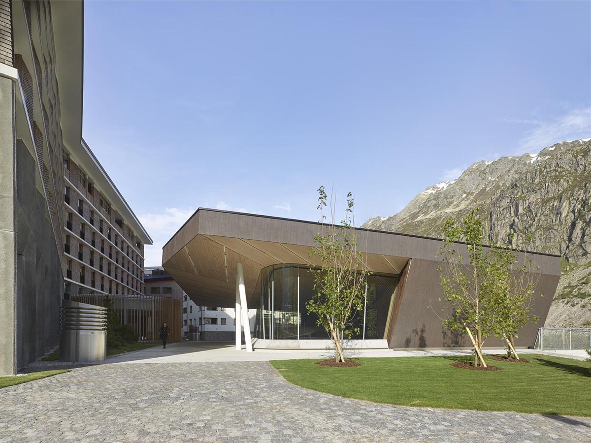 Studio Seilern Architects completes first major purpose-built concert hall in Swiss Alpine village