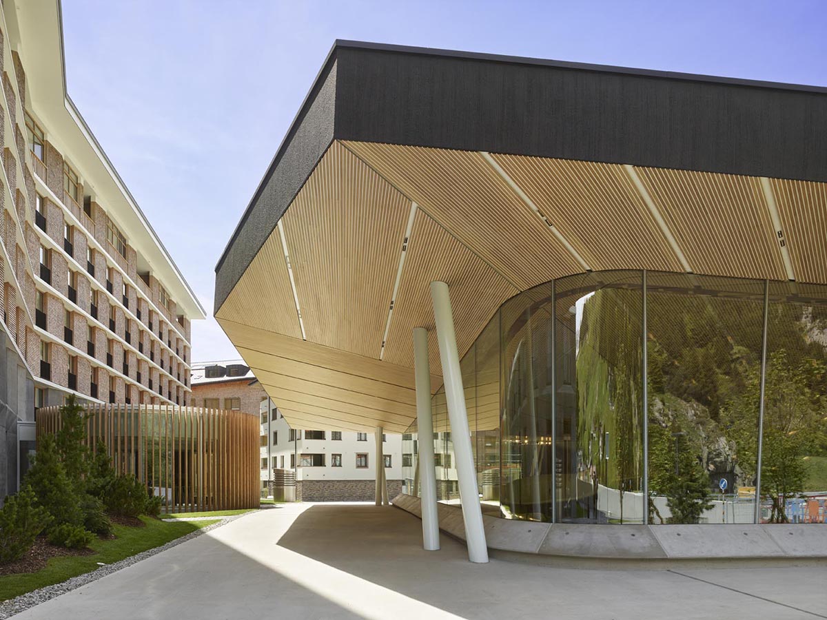 Studio Seilern Architects completes first major purpose-built concert hall in Swiss Alpine village