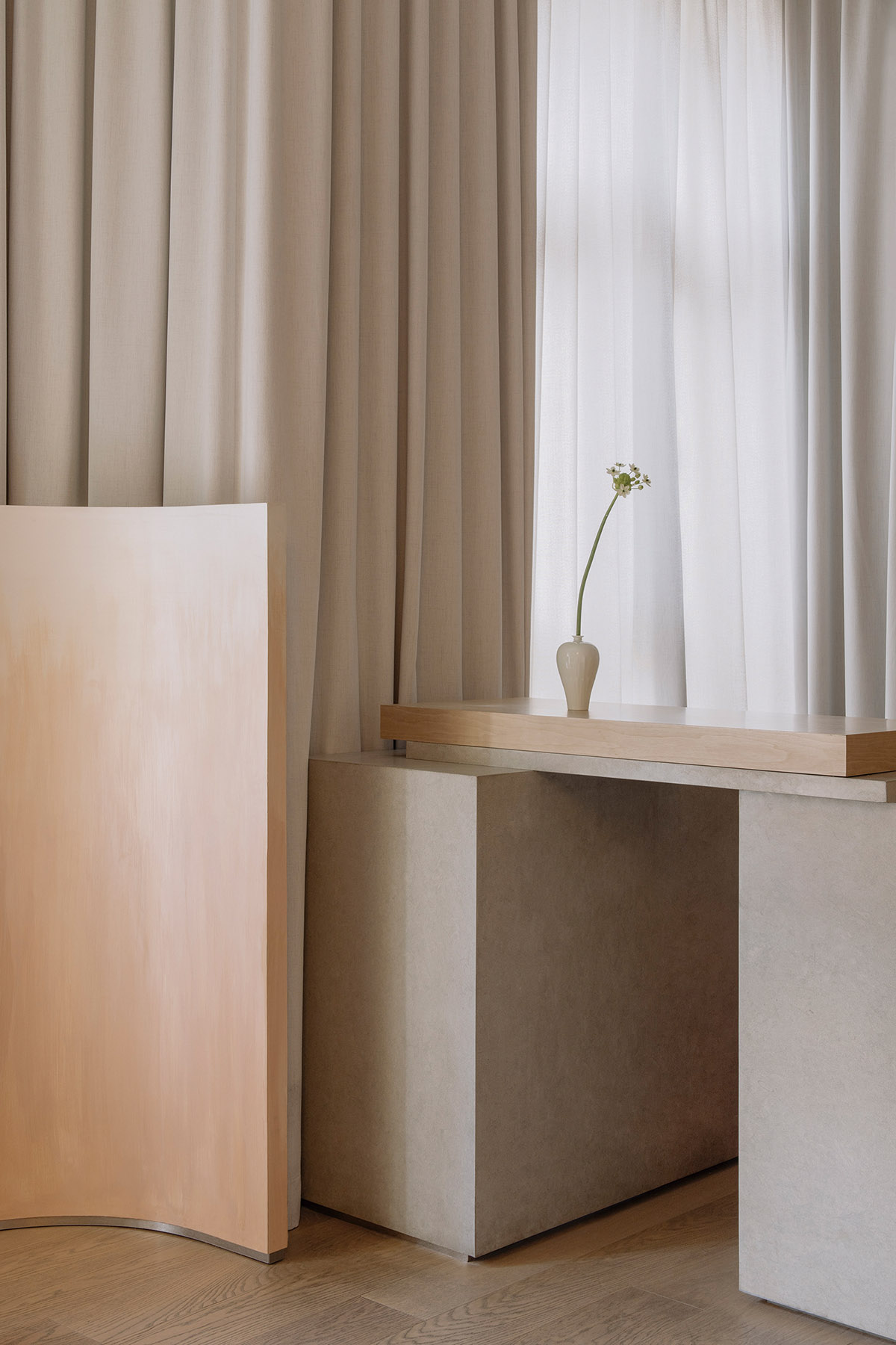 Sò Studio combines soft and sharp lines for interiors of Restaurant Lunar in Shanghai