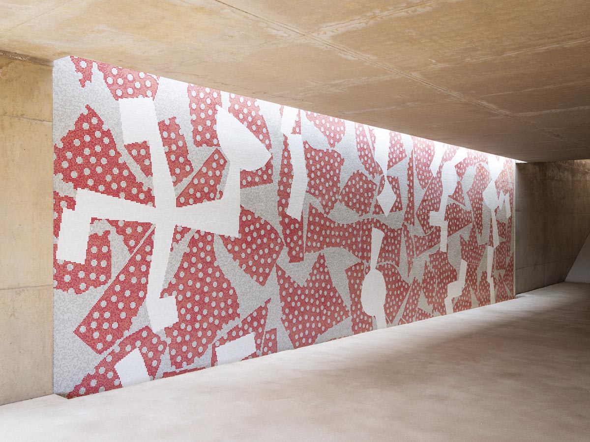 Atelier Marc Barani completes earth-toned winery overlooking vineyards in Ménerbes, France