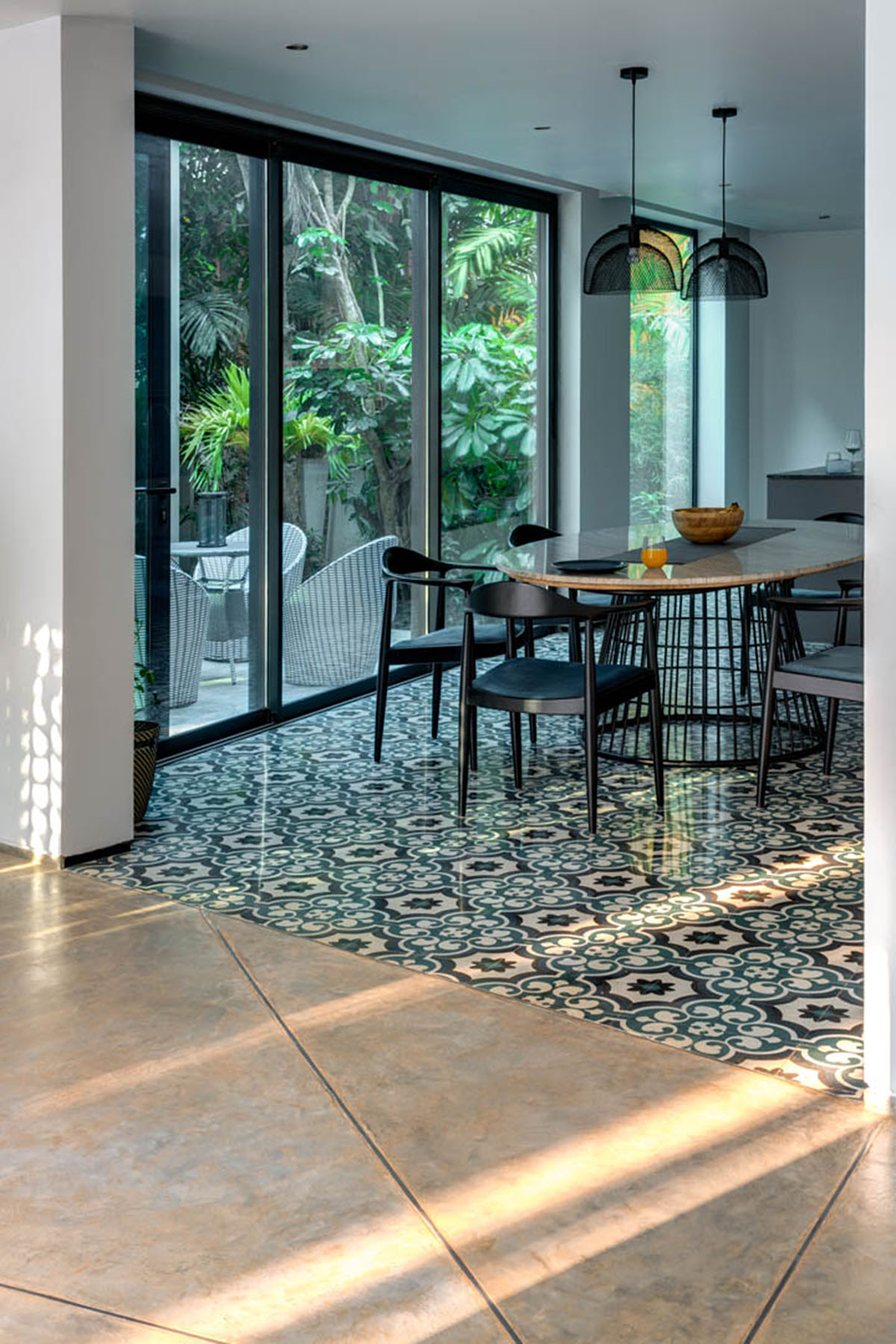 SAV Architecture + Design completes Moon House in India