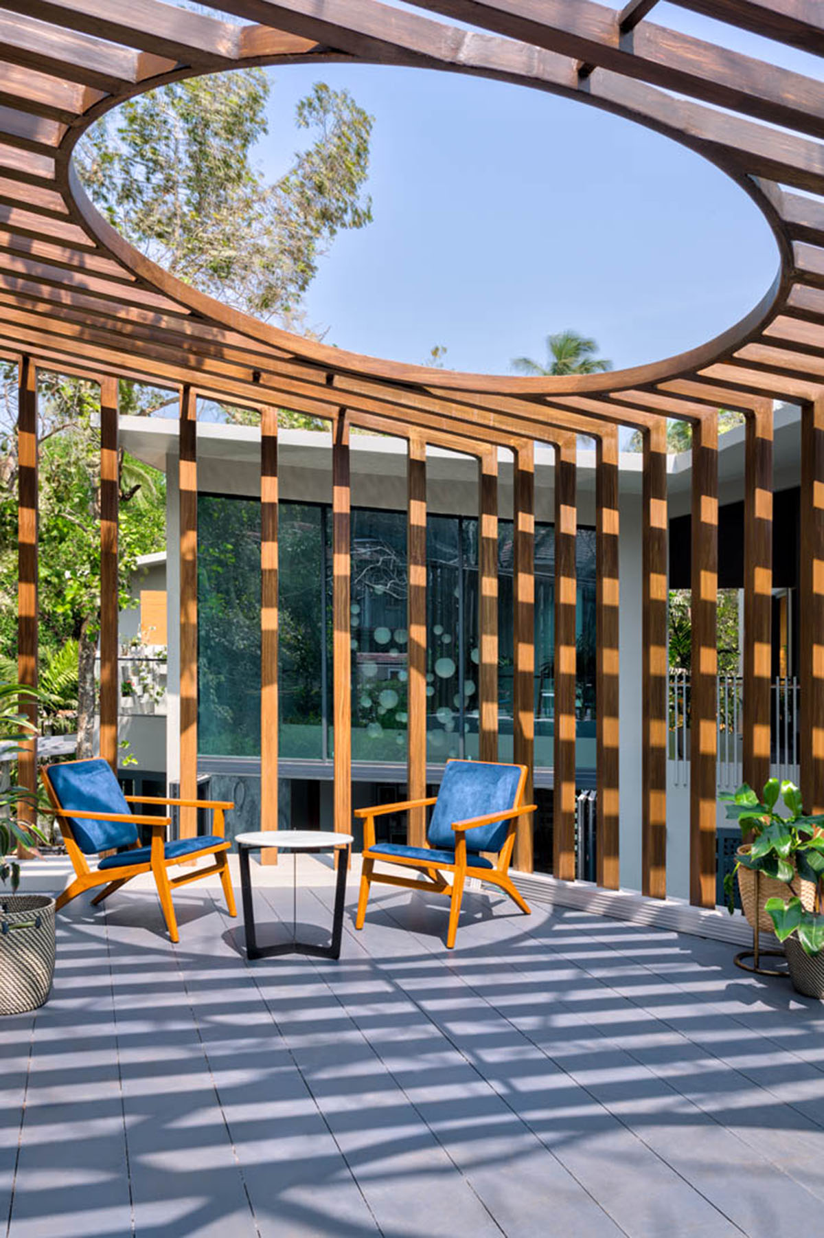 SAV Architecture + Design completes Moon House in India