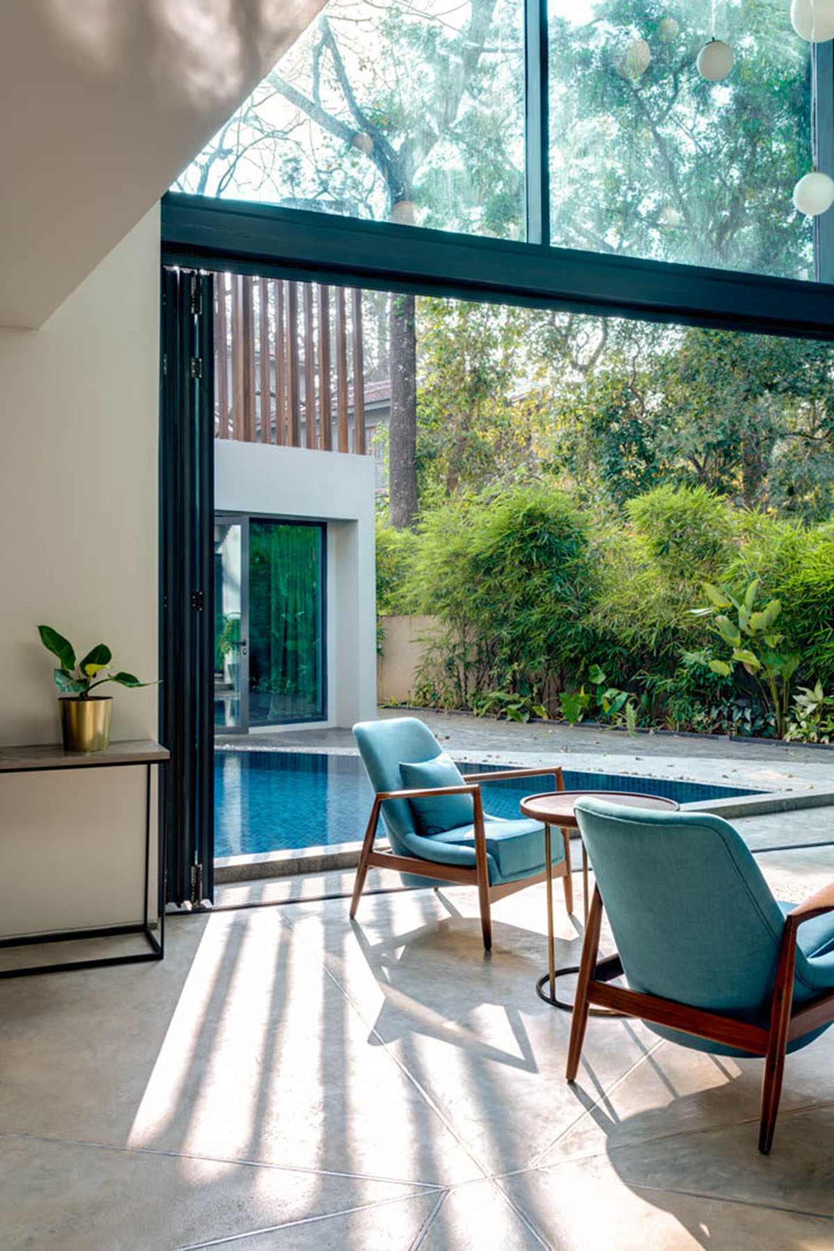 SAV Architecture + Design completes Moon House in India