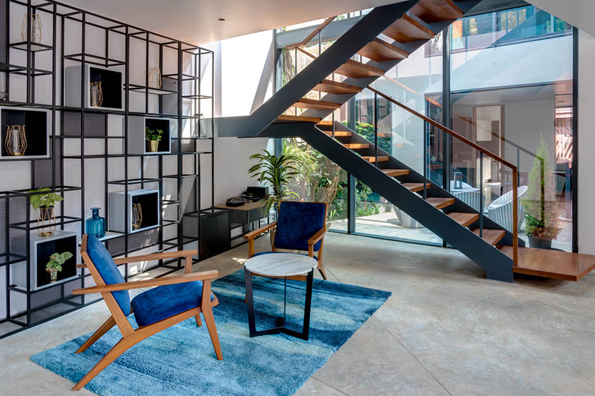 SAV Architecture + Design completes Moon House in India