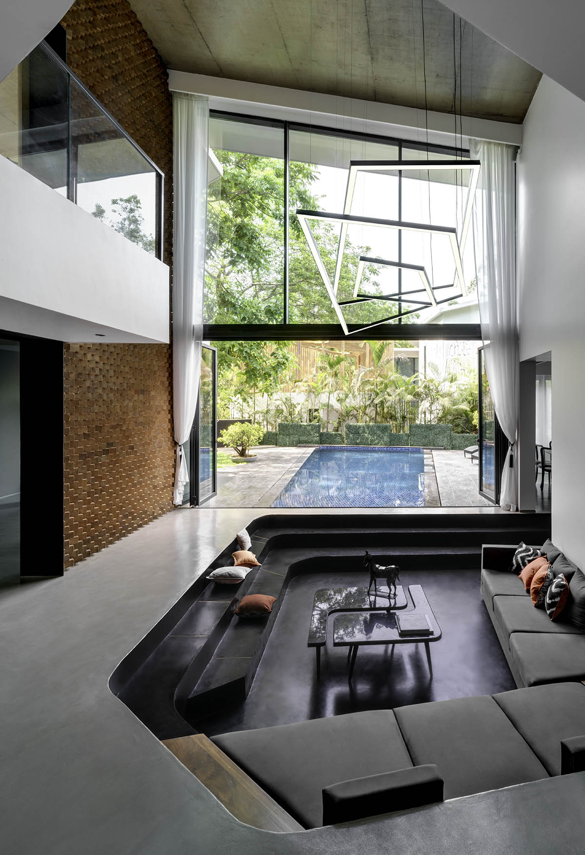 SAV Architecture + Design shapes a poetic house that flows with the landscape