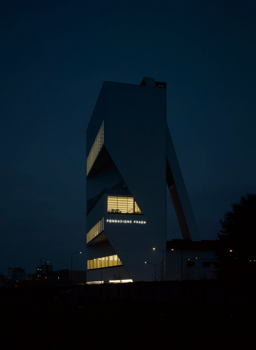 The White Tower of Fashion Designs the Skyline