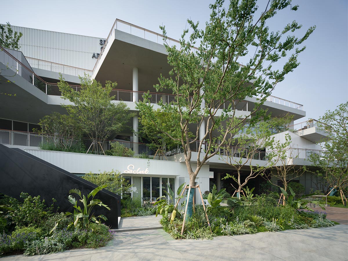 B.L.U.E. imagines Seed Plaza like a mountainous terrain in Jiaxing