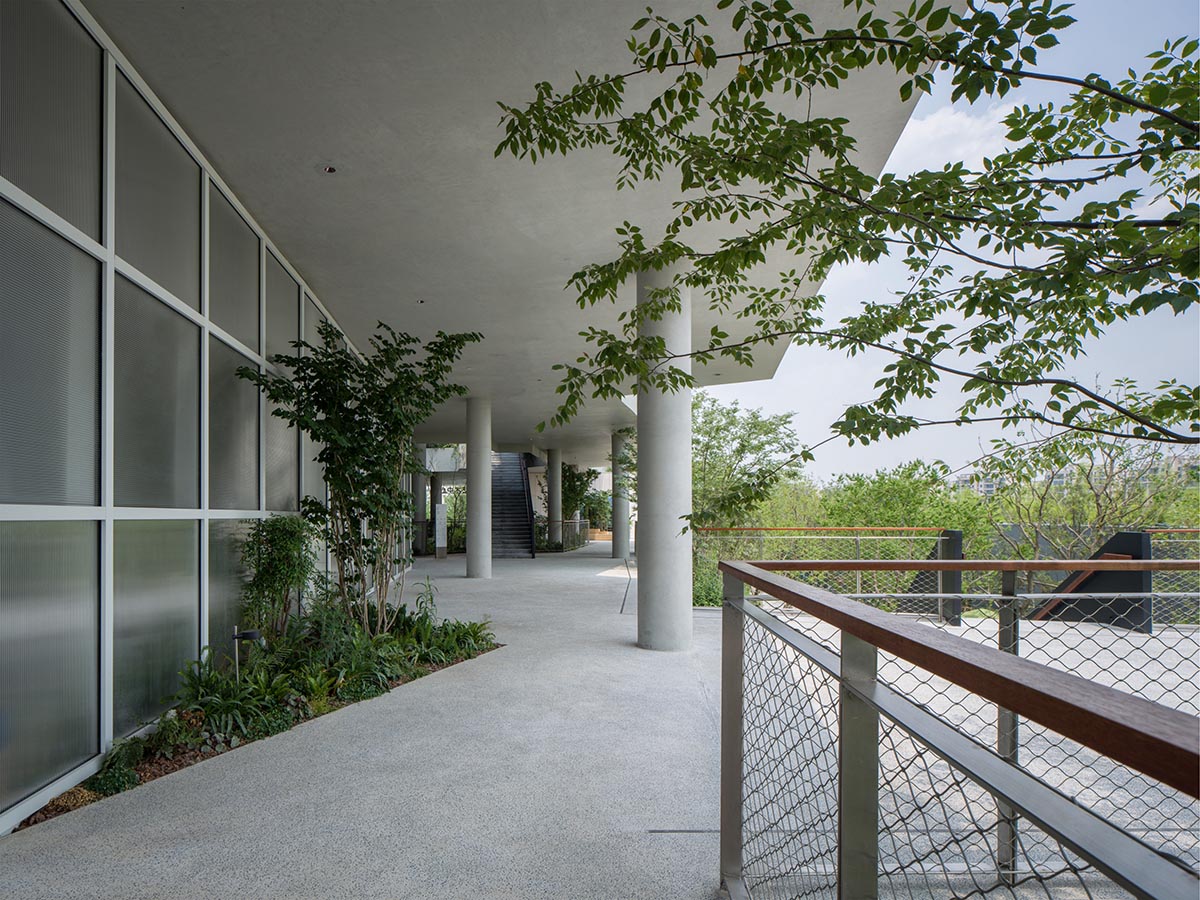 B.L.U.E. imagines Seed Plaza like a mountainous terrain in Jiaxing