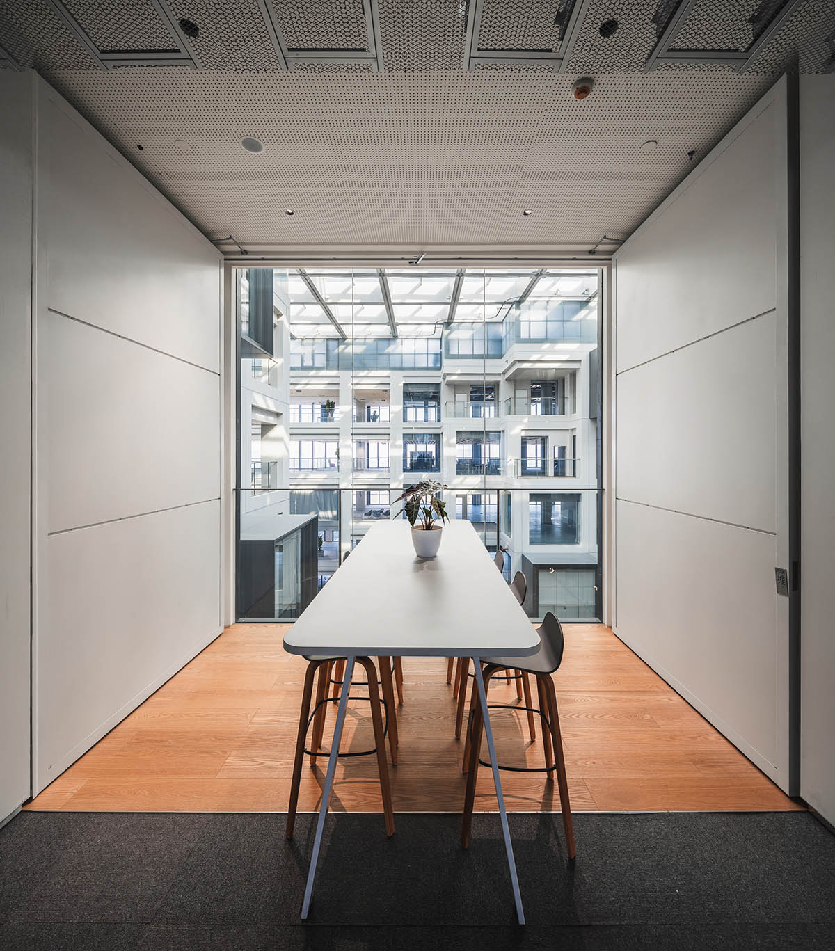 PLP Architecture reveals the world's first purpose-built AI Lab in Shanghai