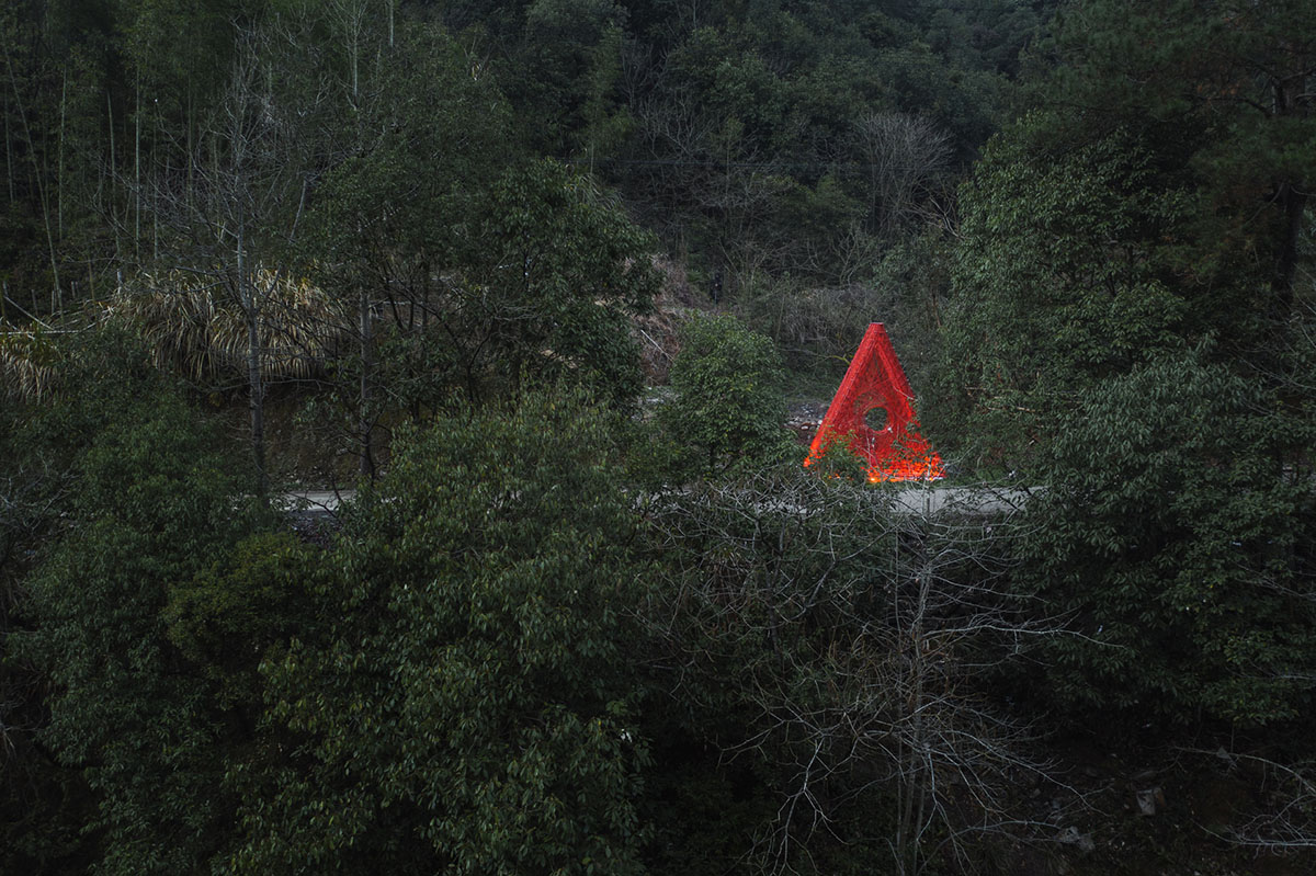 Wutopia Lab designs China's first all carbon-fiber installation in the rural area of Zhejiang
