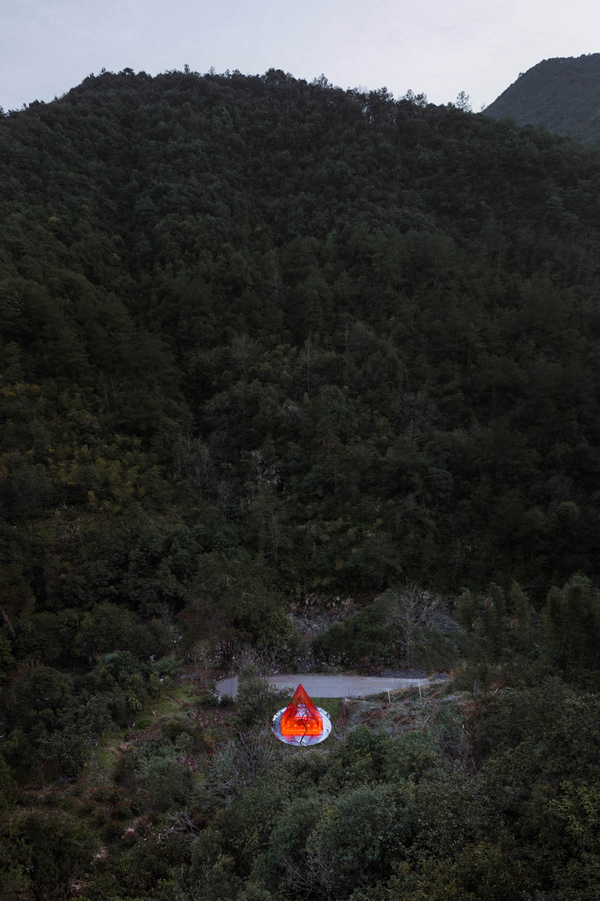 Wutopia Lab designs China's first all carbon-fiber installation in the rural area of Zhejiang
