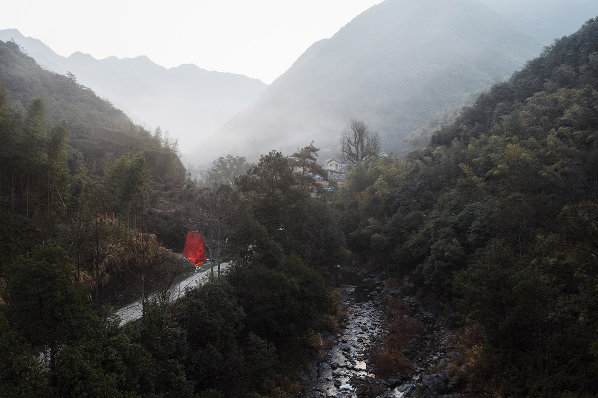 Wutopia Lab designs China's first all carbon-fiber installation in the rural area of Zhejiang