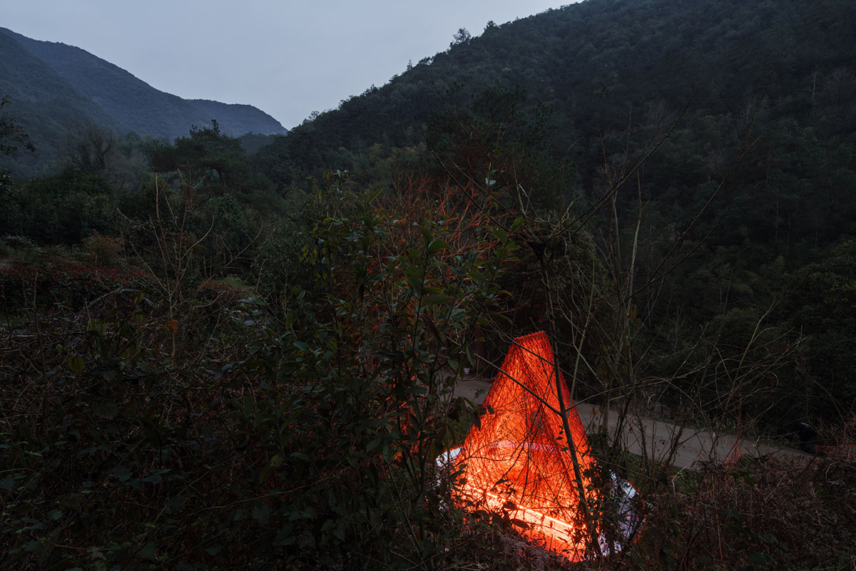 Wutopia Lab designs China's first all carbon-fiber installation in the rural area of Zhejiang