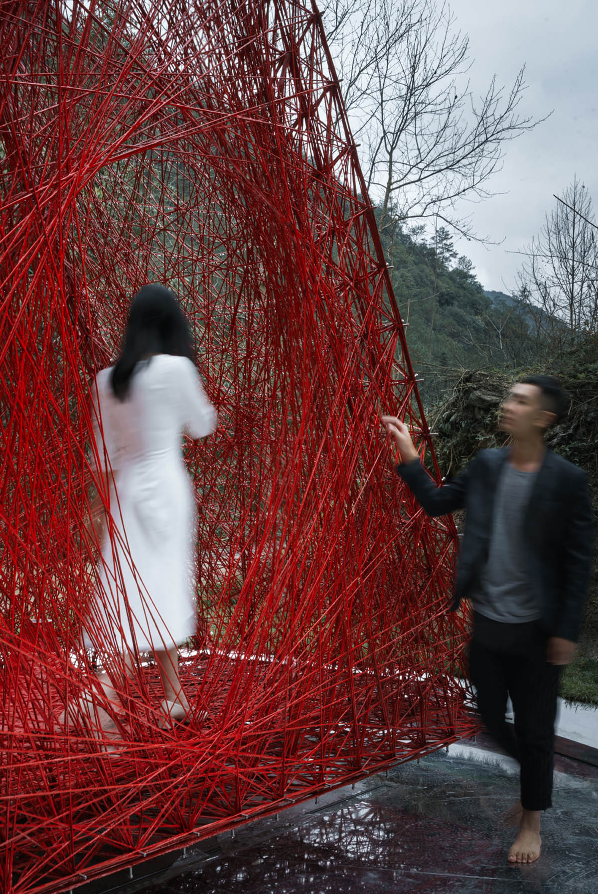 Wutopia Lab designs China's first all carbon-fiber installation in the rural area of Zhejiang