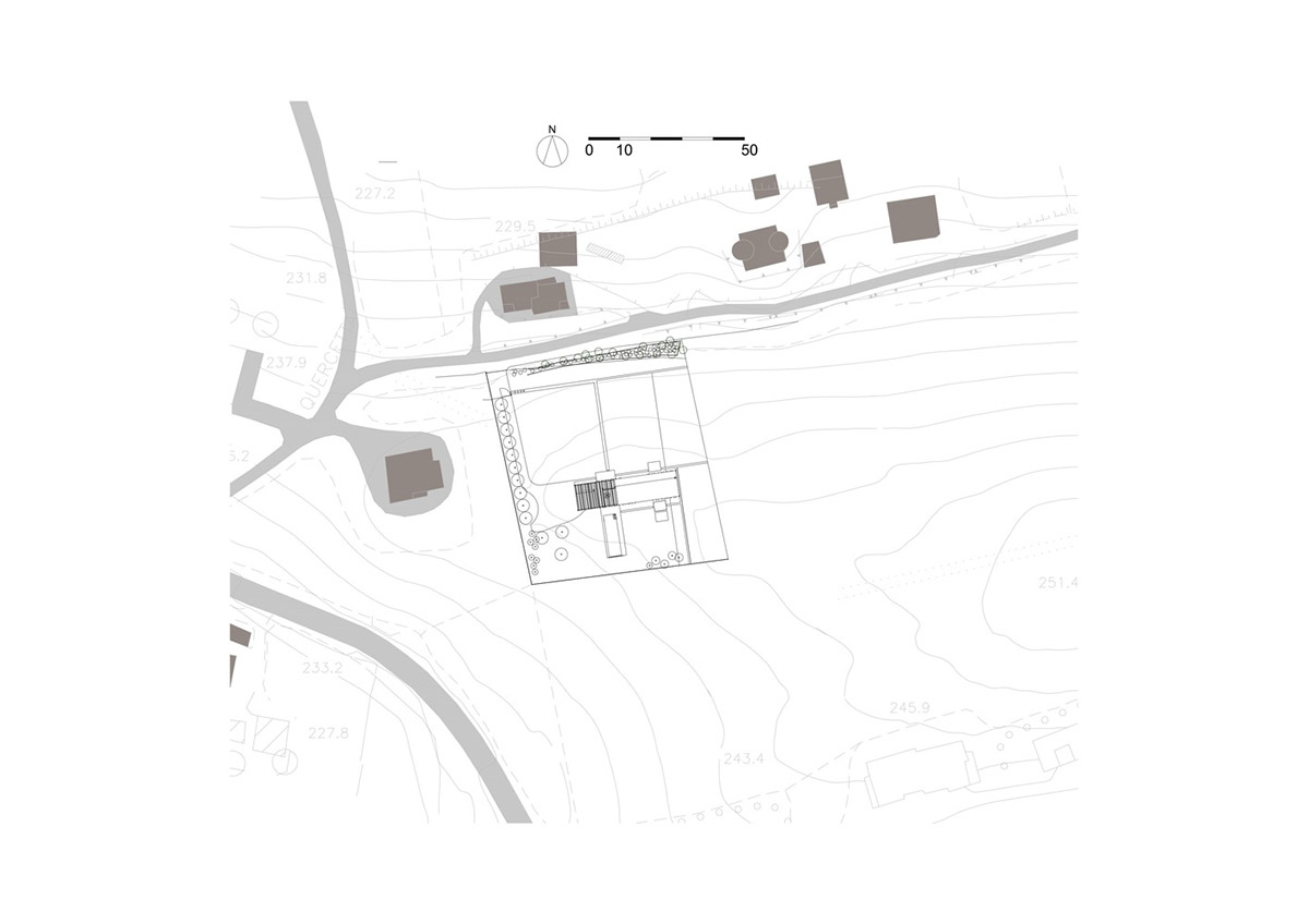 White and reddish strips are used to create cinematic appearance for Border Crossing House in Italy