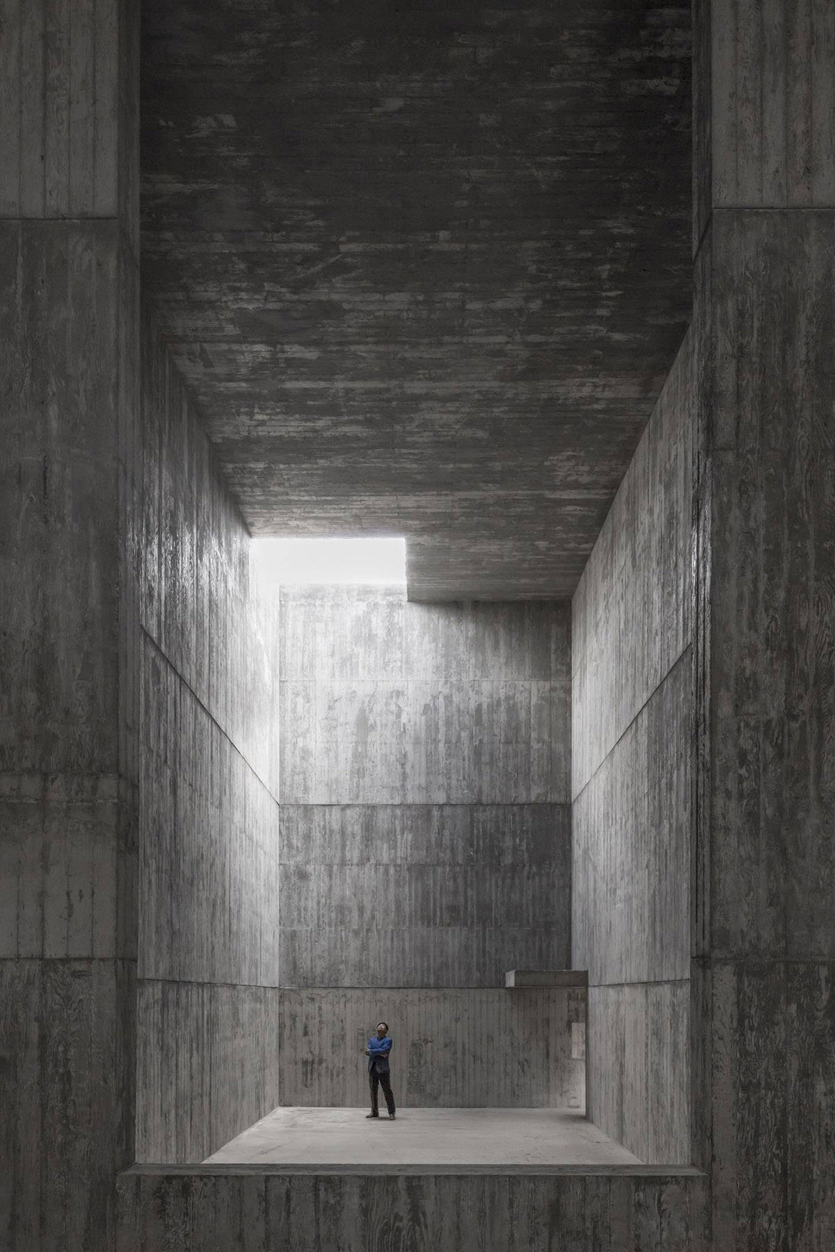 Álvaro Siza Vieira and Carlos Castanheira complete trio of concrete buildings in South Korean forest