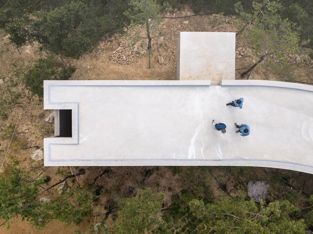 Álvaro Siza Vieira and Carlos Castanheira complete trio of concrete buildings in South Korean forest