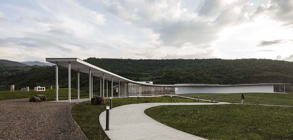 Paul Kaloustian Studio completes snake-like smart center in a rural area of Armenia