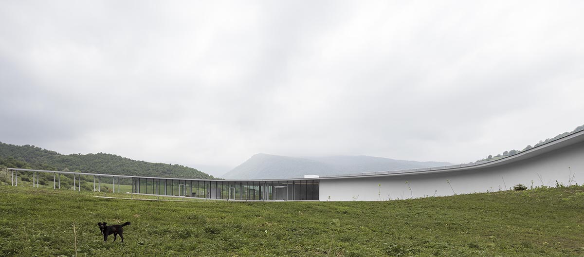 Paul Kaloustian Studio completes snake-like smart center in a rural area of Armenia