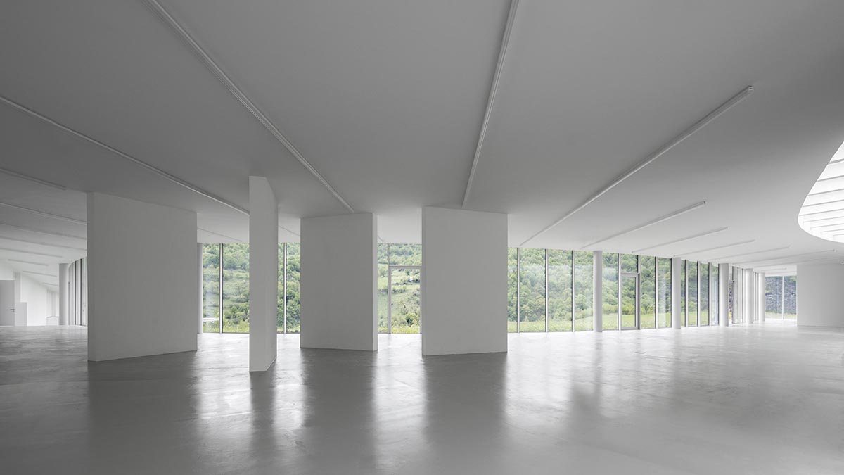 Paul Kaloustian Studio completes snake-like smart center in a rural area of Armenia