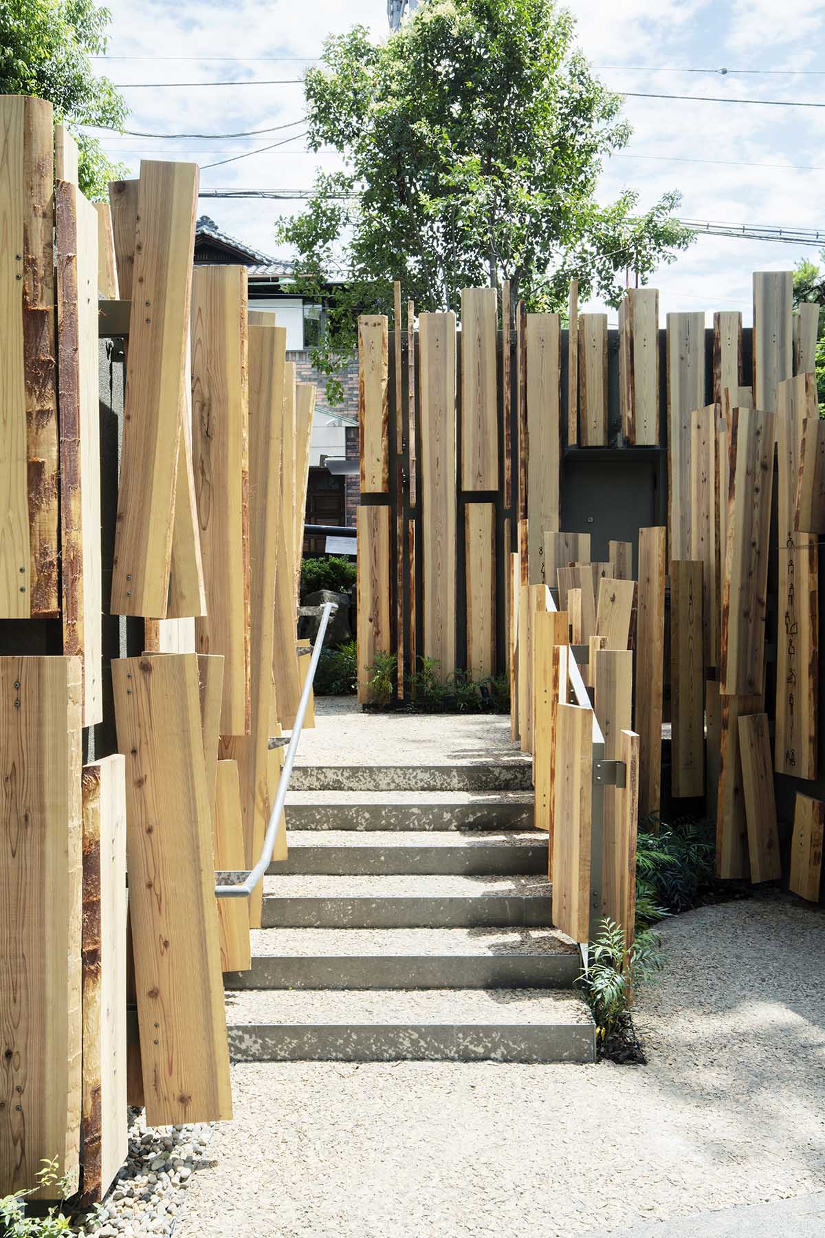 Kengo Kuma-designed public toilet is like taking a walk in the woods in Nabeshima Shoto Park