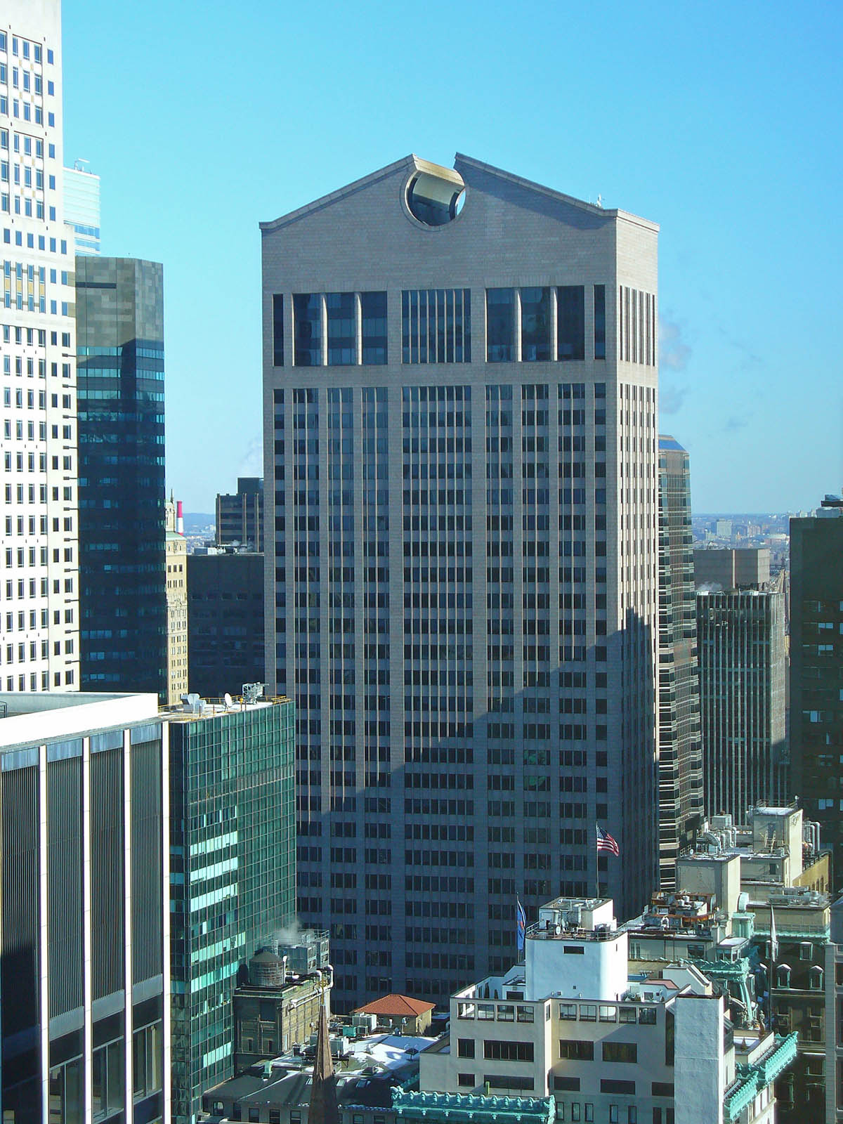 Snøhetta's overhaul halted for AT&T building as the building gets