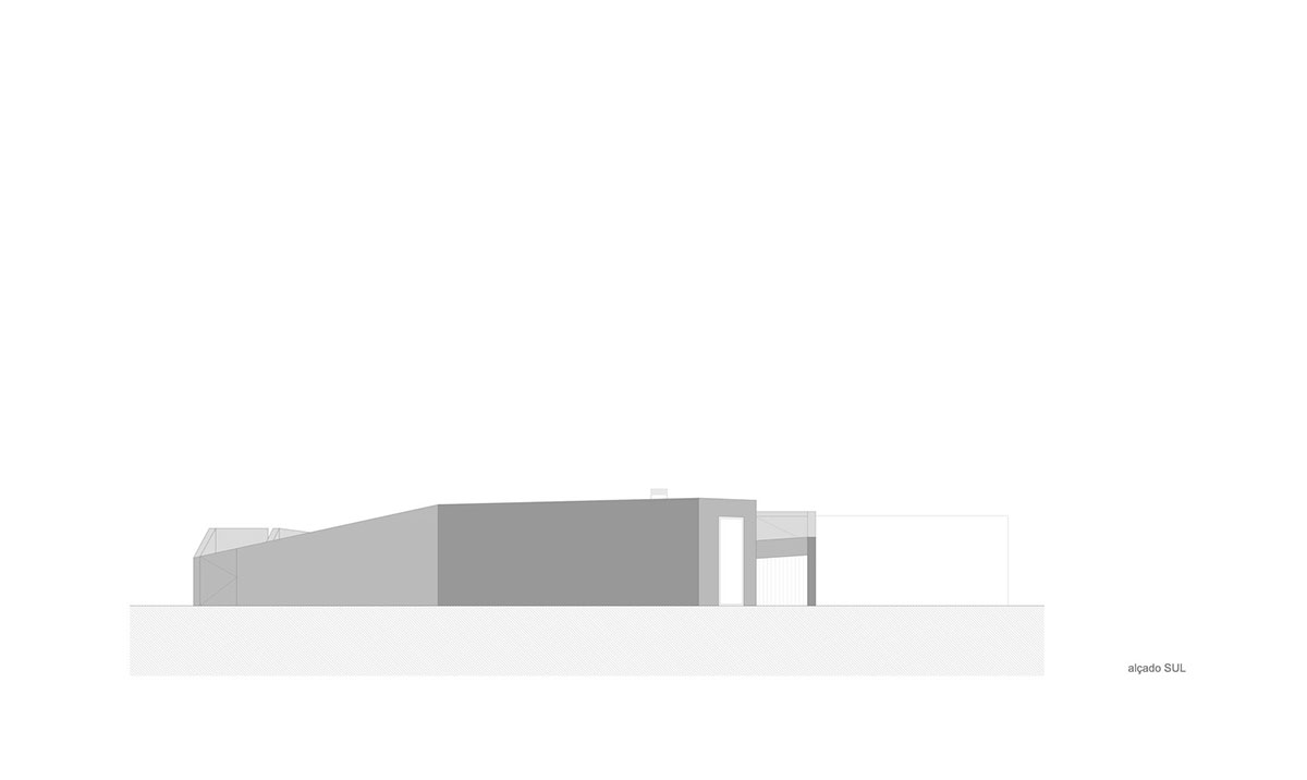 Contaminar Arquitectos built cave-like house from irregular walls inspired by rocky topography