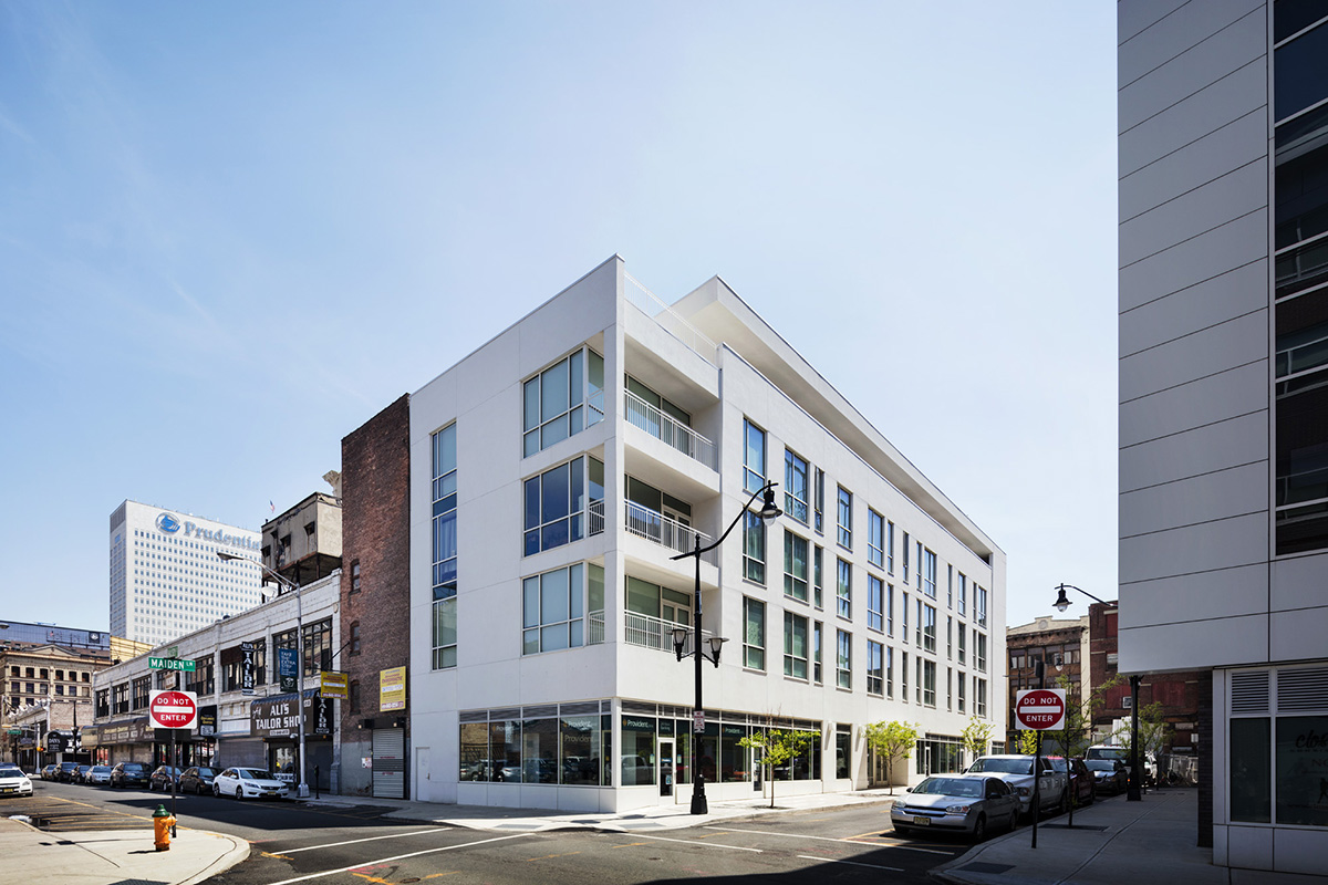 Richard Meier & Partners completes 3 new buildings featuring different façade palette in Newark