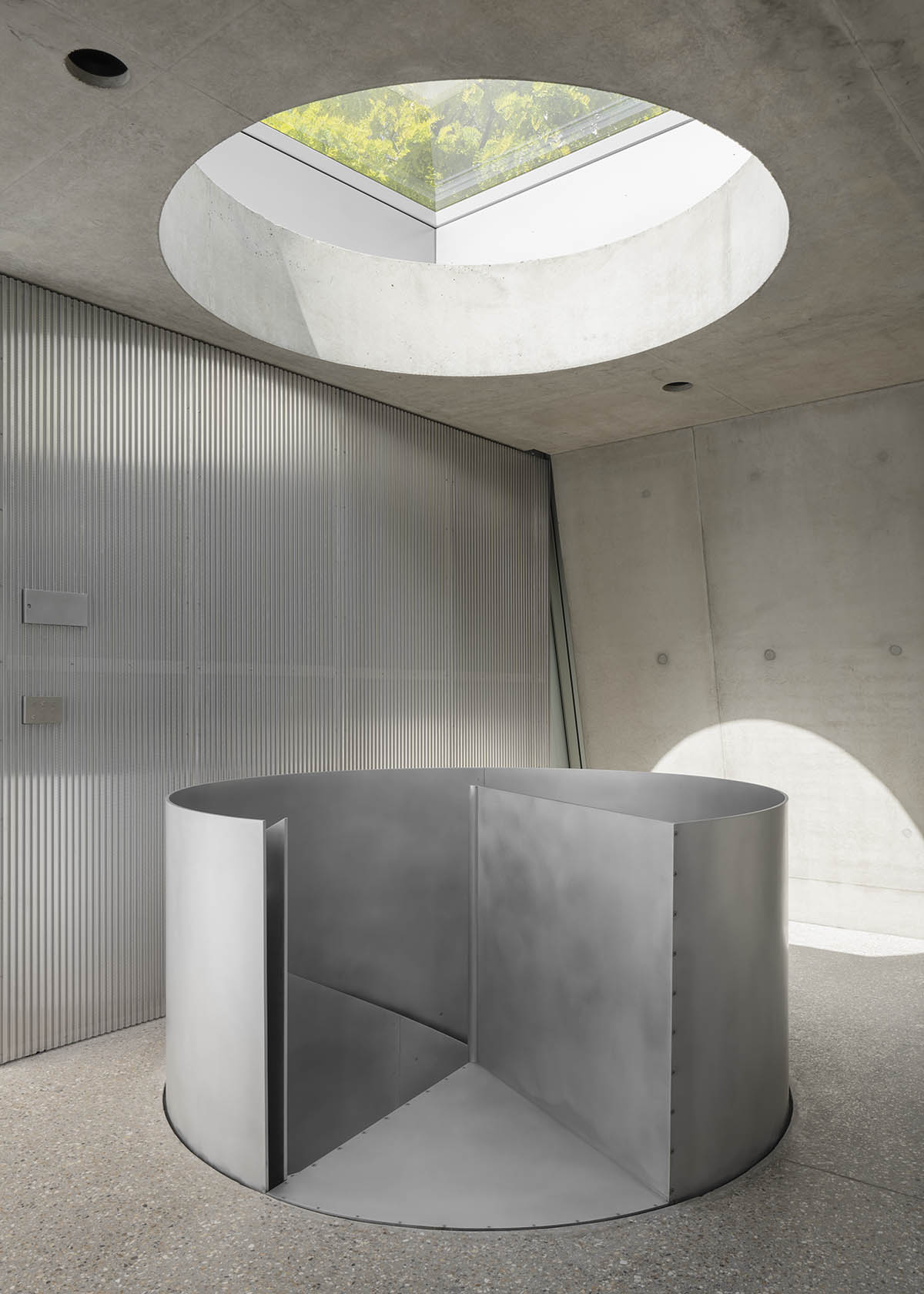 Gianni Botsford Architects expands Norman Foster extension with large-span aluminium-framed glazing