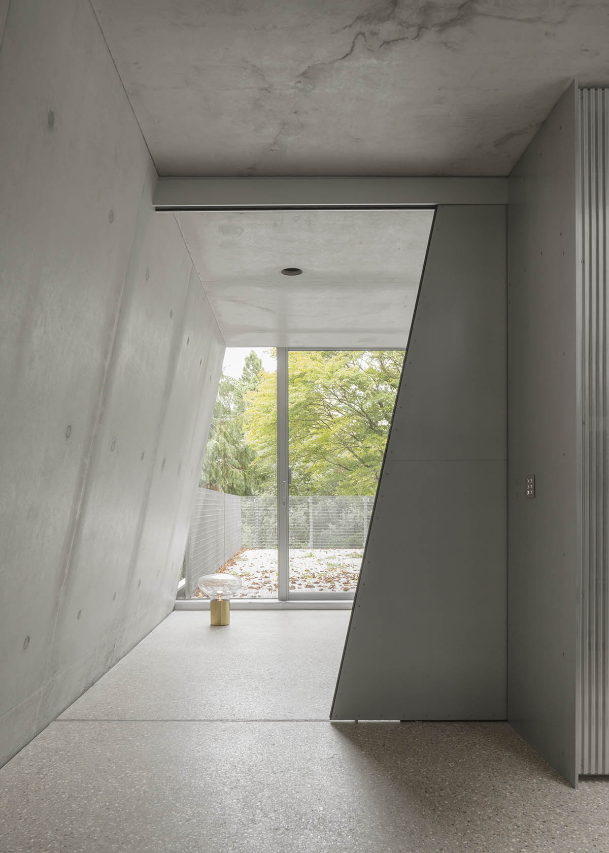 Gianni Botsford Architects expands Norman Foster extension with large-span aluminium-framed glazing