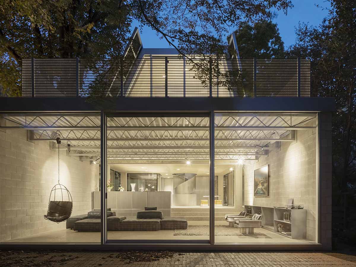 Gianni Botsford Architects expands Norman Foster extension with large-span aluminium-framed glazing