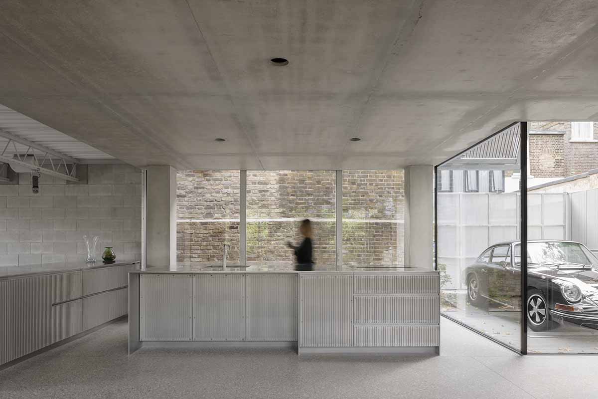 Gianni Botsford Architects expands Norman Foster extension with large-span aluminium-framed glazing
