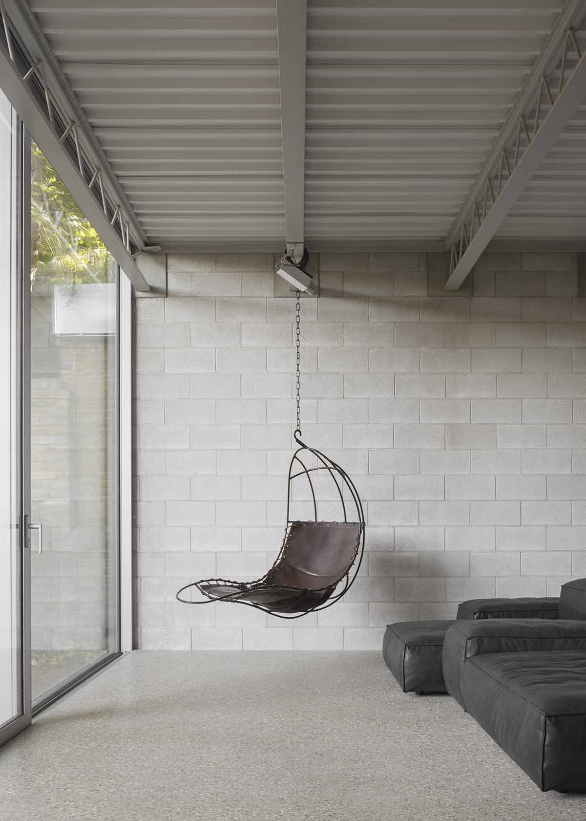 Gianni Botsford Architects expands Norman Foster extension with large-span aluminium-framed glazing