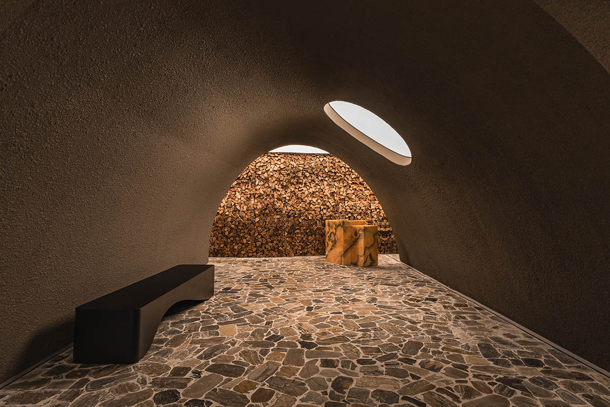 Spacemen creates cave-like restaurant that references to