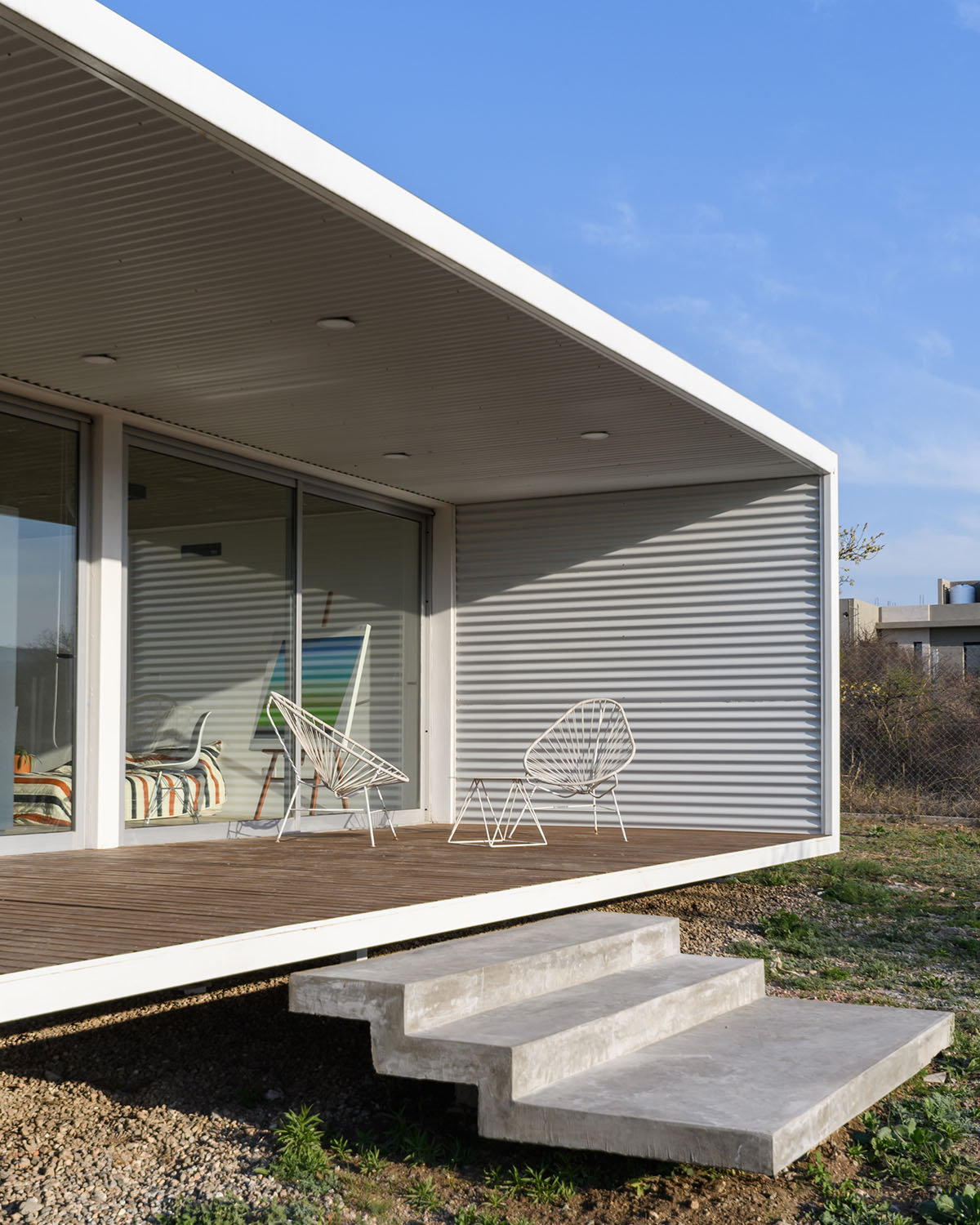 STC Arquitectos completes La Hornilla House at the base of Córdoba hills