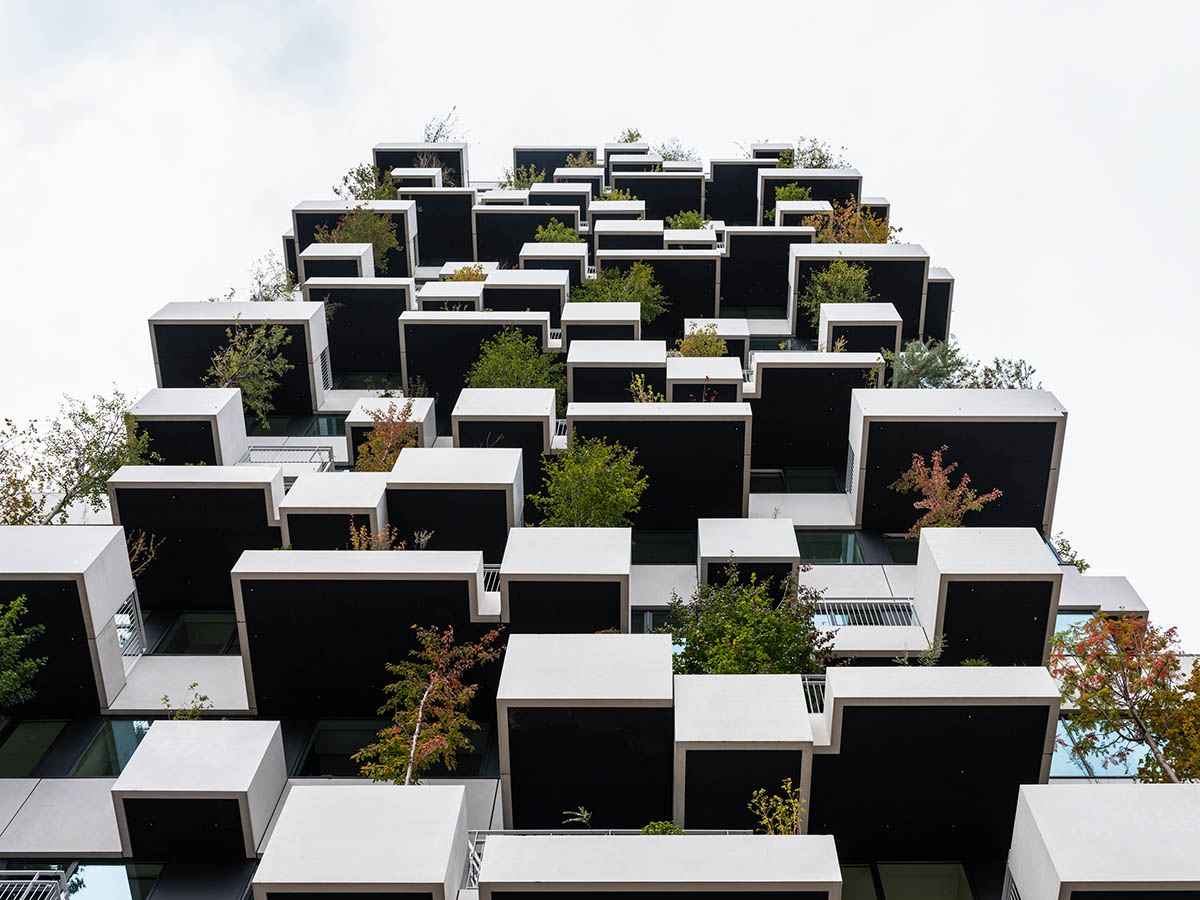 Stefano Boeri Architetti releases video documentary on the first Vertical Forest in social housing