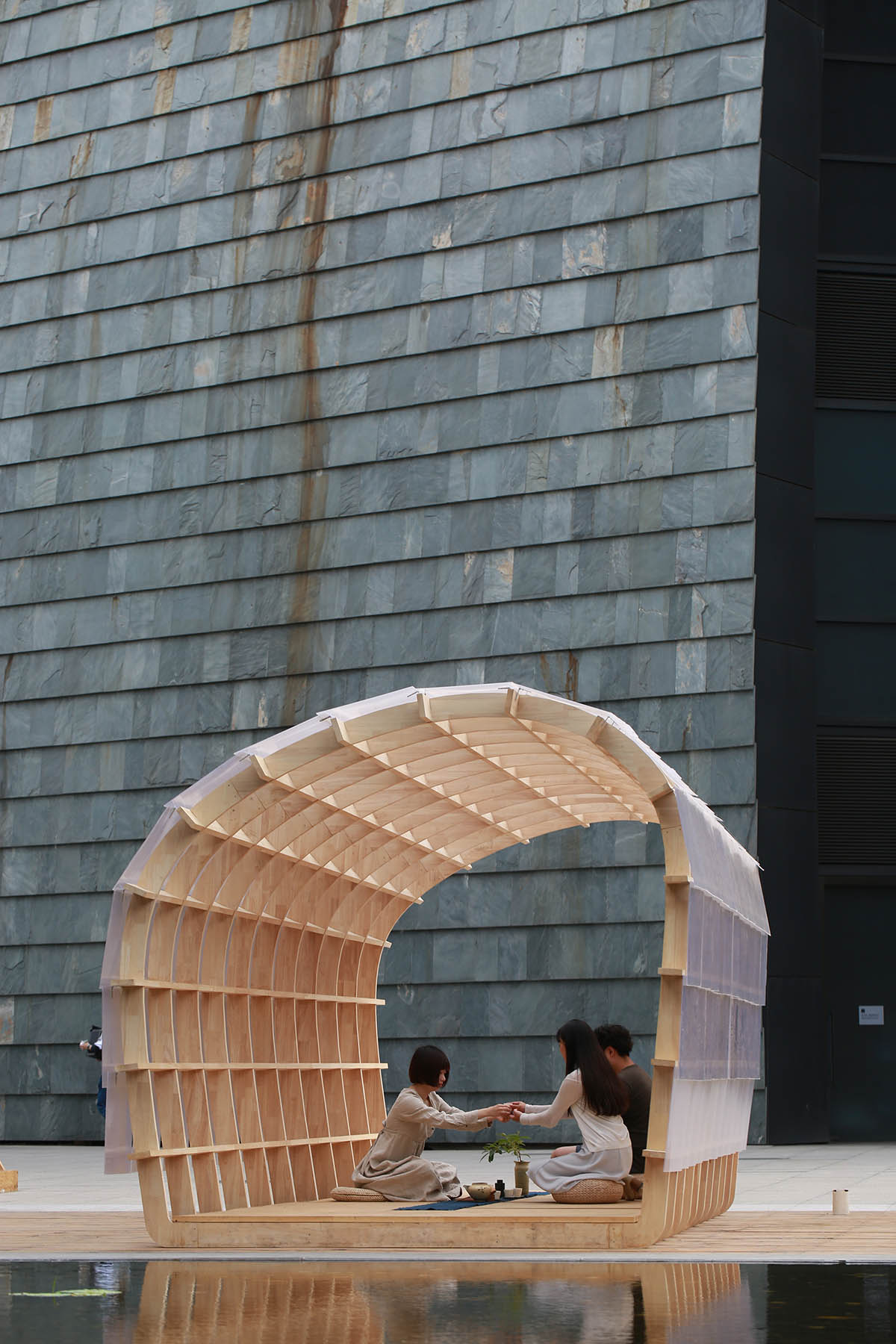 CAFAarchStudio10’s students designed seven installations creating personalized forms with wood