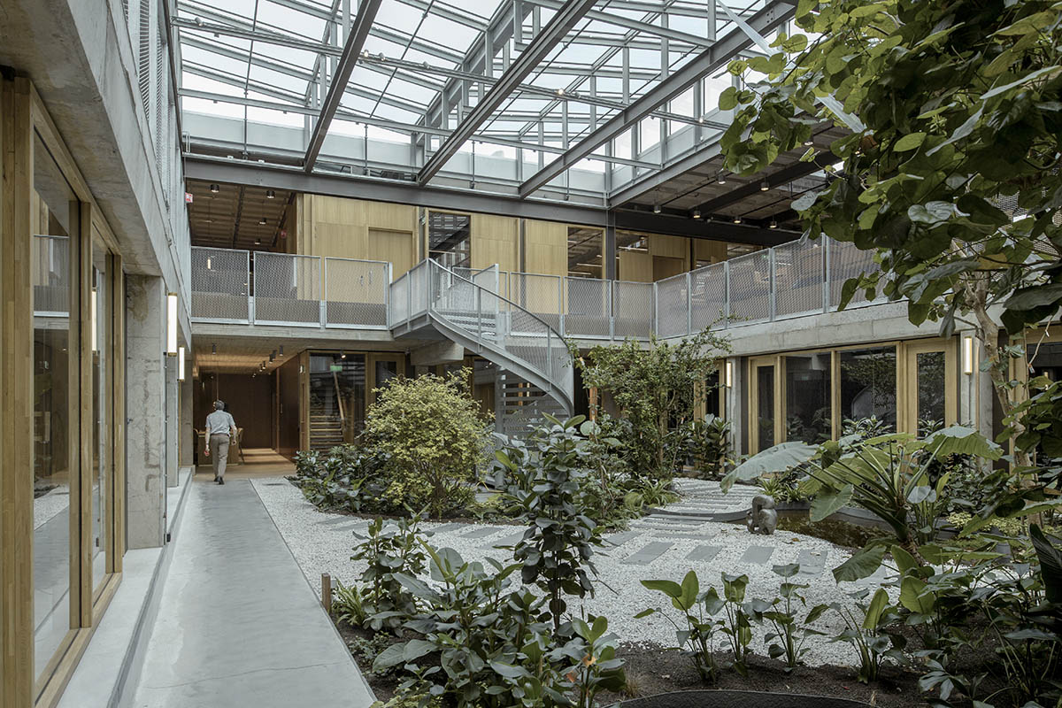 Civic Architects and VDNDP carve out Geo-faculty of ITC with four atria taking landscape inside 