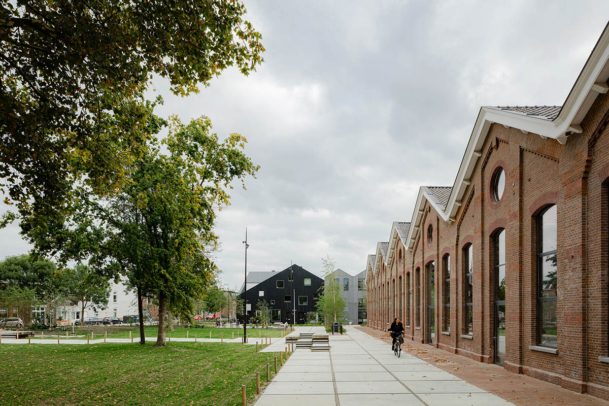Studioninedots completes transformation of former Dutch Railways workshop building in Utrecht