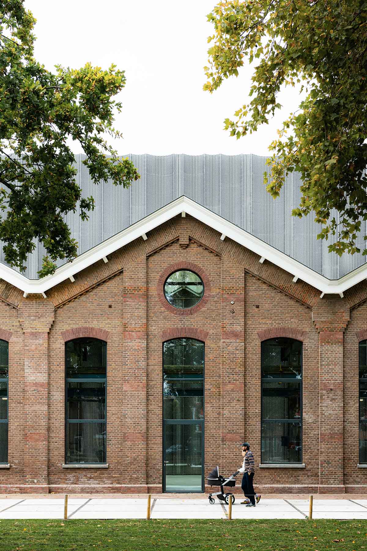 Studioninedots completes transformation of former Dutch Railways workshop building in Utrecht