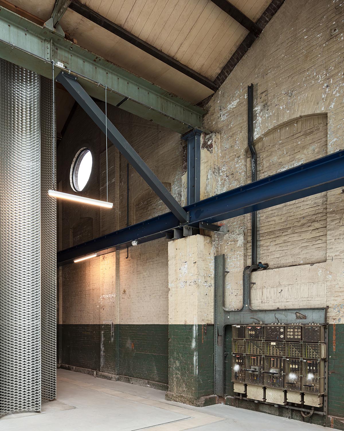 Studioninedots completes transformation of former Dutch Railways workshop building in Utrecht