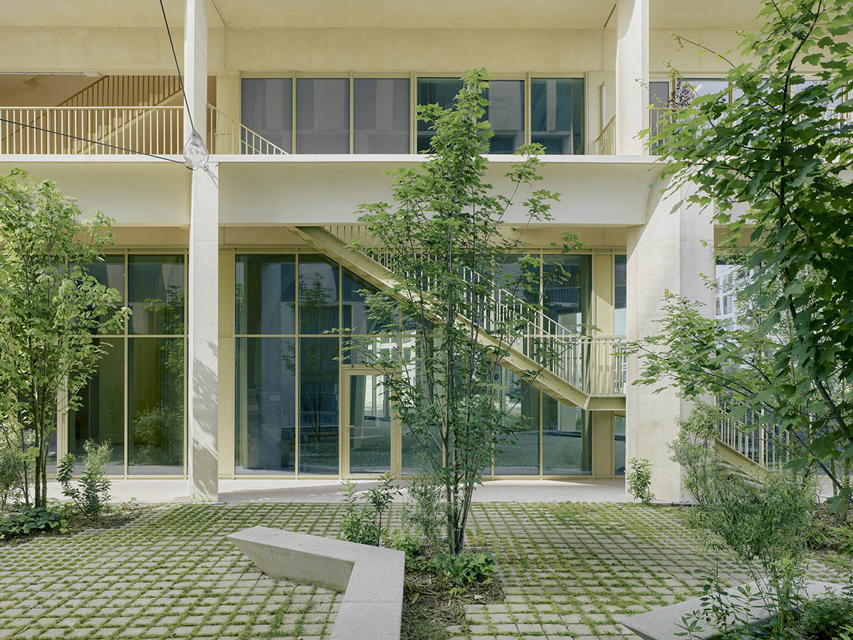 Studioninedots unveils workspace building with new spaces for interaction in Bordeaux